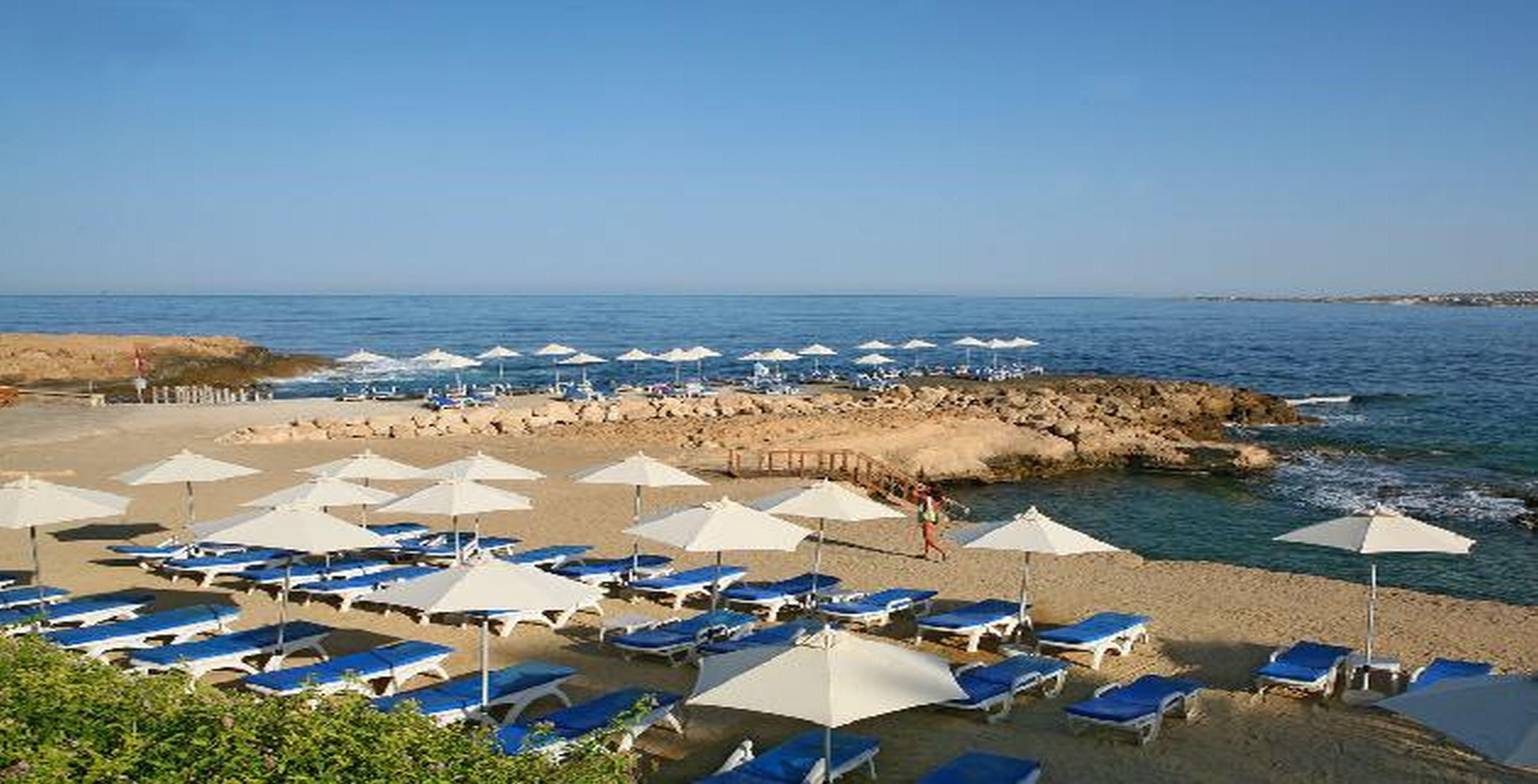 Cynthiana Beach Hotel Paphos Exterior photo