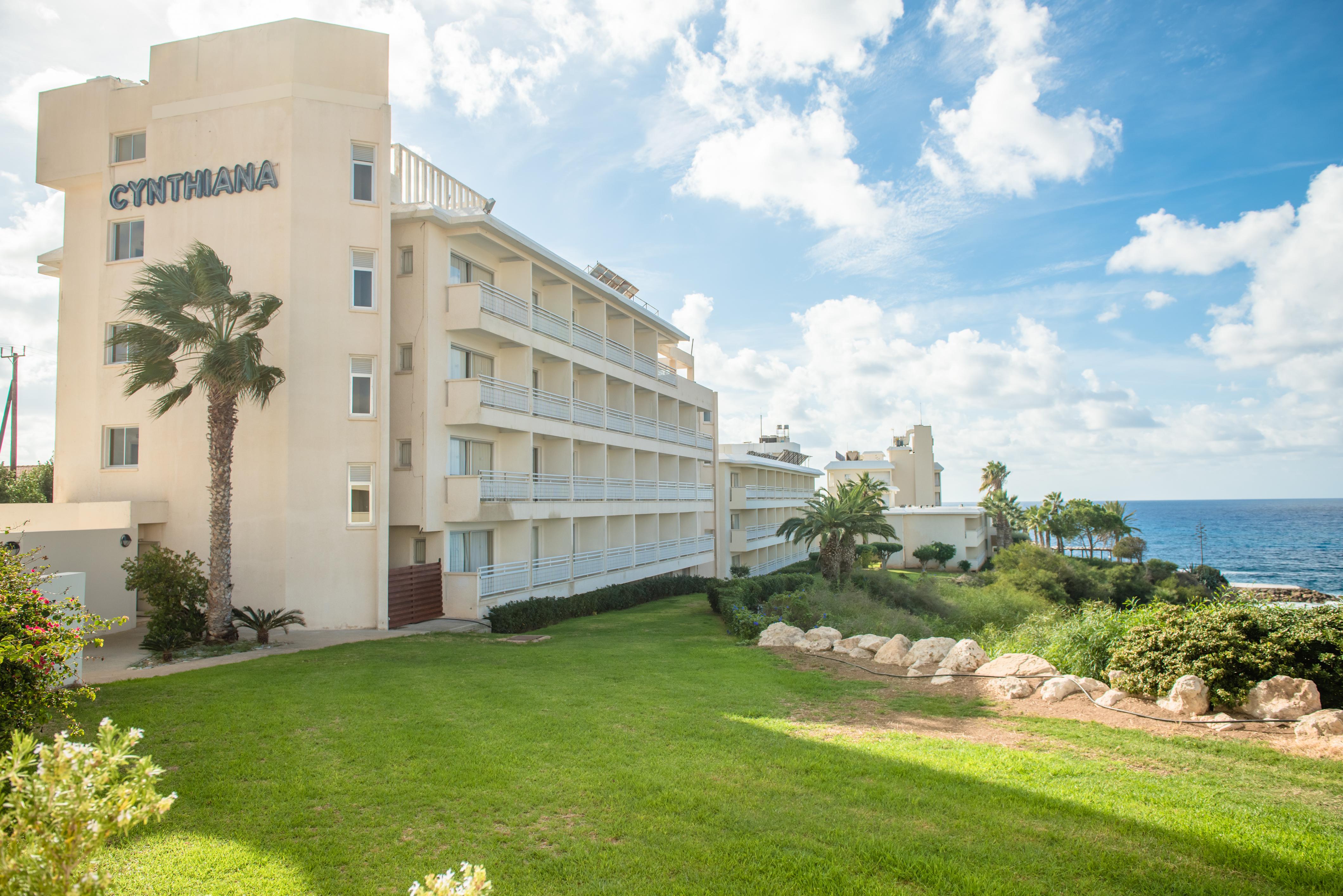 Cynthiana Beach Hotel Paphos Exterior photo